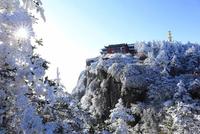 你见过雪后的峨眉山吗?简直像人间仙境