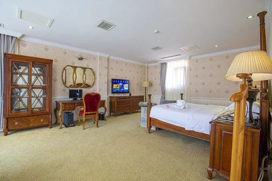 实际别墅主卧室