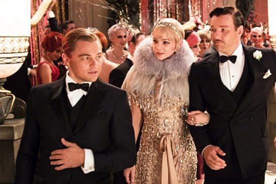 Miuccia Prada 和戏服设计师 Catherine Martin&nbsp;共同为由 Baz Luhrmann 执导，Leonardo DiCaprio、Carey Mulligan 等人主演的电影《了不起的盖茨比》设计戏服