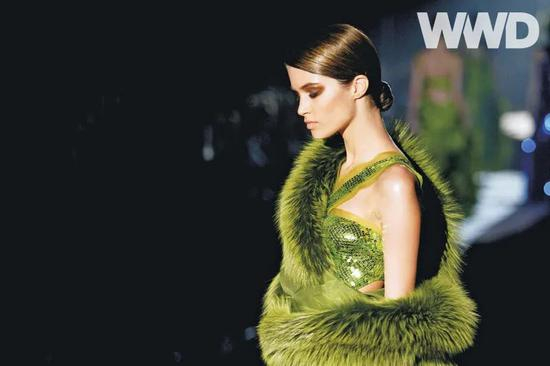 ▲ 2004年，Tom Ford&nbsp;GUCCI告别秀