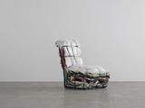 “贫穷美学”火了！一把“垃圾”做成的椅子，售价2.4万，还热卖30年！
