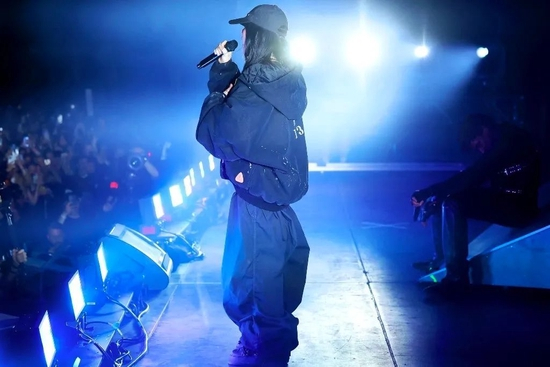  Billie Eilish&nbsp;/ Via&nbsp;VOGUE