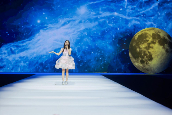 钜星国际艺术少年 曹菡熙 独唱《Hey Jude》