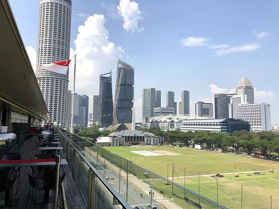 国立美术馆的顶层酒吧和露台好风景