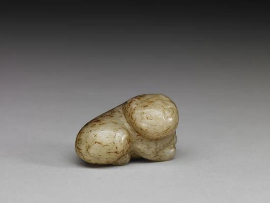  [清]佚名 玉猫&nbsp;玉雕 宽4.5cm&nbsp;台北“故宫博物院”藏
