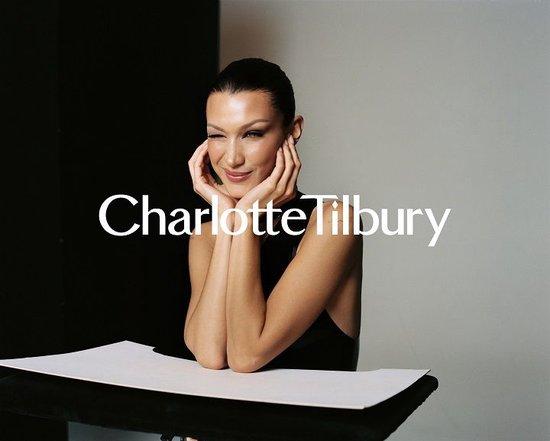 CHARLOTTE TILBURY 品牌彩妆灵感缪斯 BELLA HADID倾情演绎CT羽雾唇釉系列广告大片！