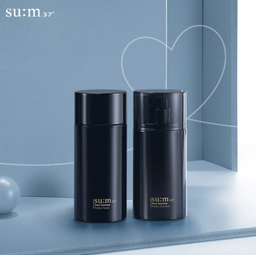 图左：苏秘37°日臻精英男士爽肤水 130ml/260RMB 图右：苏秘37°日臻精英男士乳液 110ml/300RMB