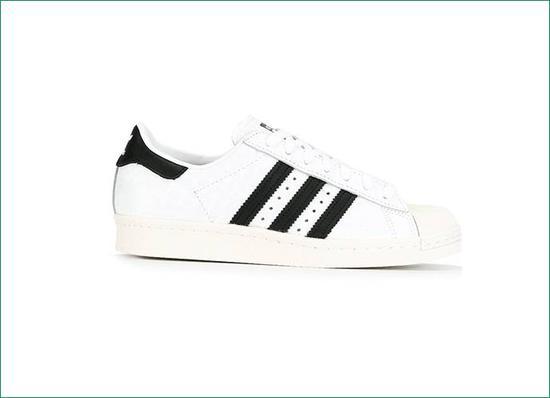 Adidas Originals Superstar 80’s 约 1280 元 Farfetch 可买