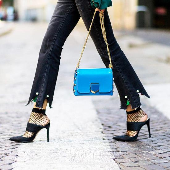 宋茜的开叉裤“走光”是假的 撩你才是真的