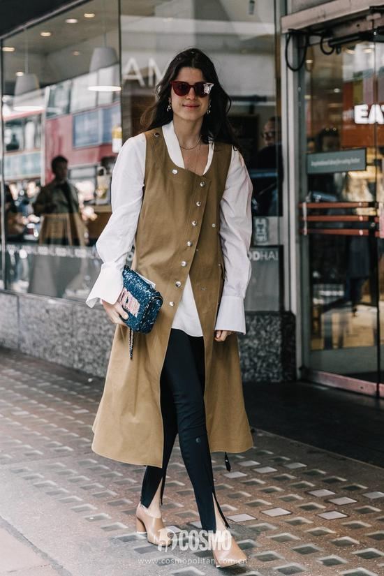 宋茜的开叉裤“走光”是假的 撩你才是真的