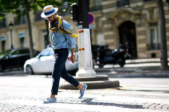 最适合两件叠穿的季节 现在不晒你的衣橱更待何时