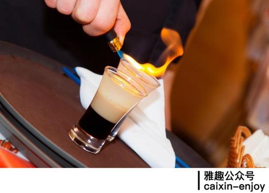 必须要“点火”才够刺激