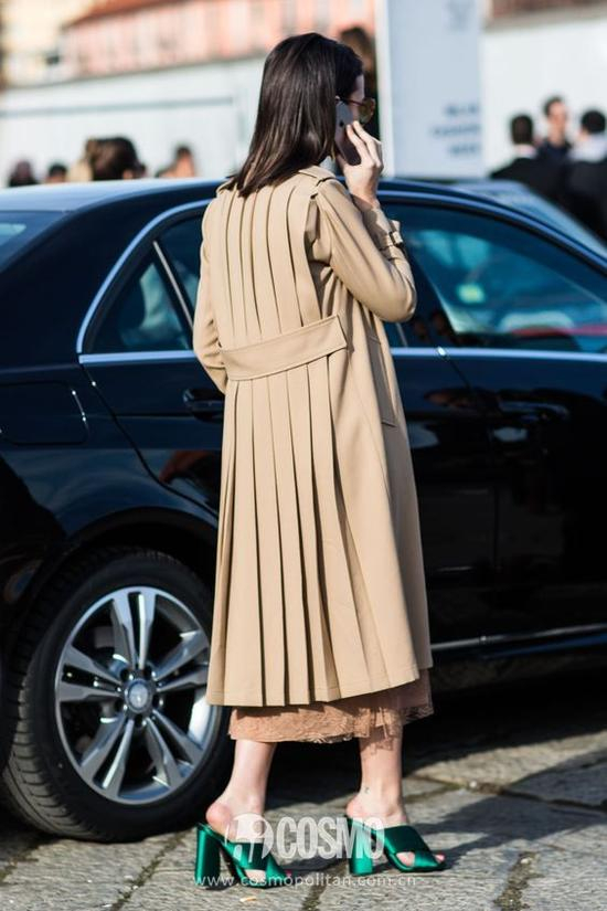 初秋时髦新色 让你刚一入秋就能美得“出色”