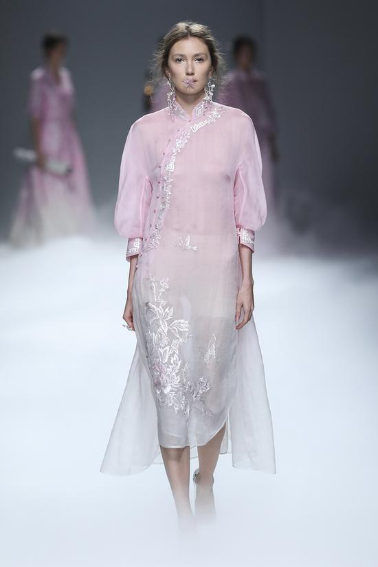 “花”系列——花枝繁华，明月如霜