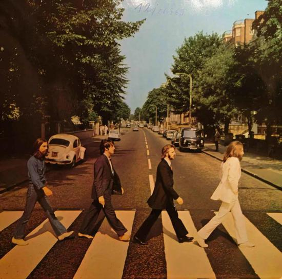 （&nbsp;披头士乐队专辑《Abbey Road》封面&nbsp;）