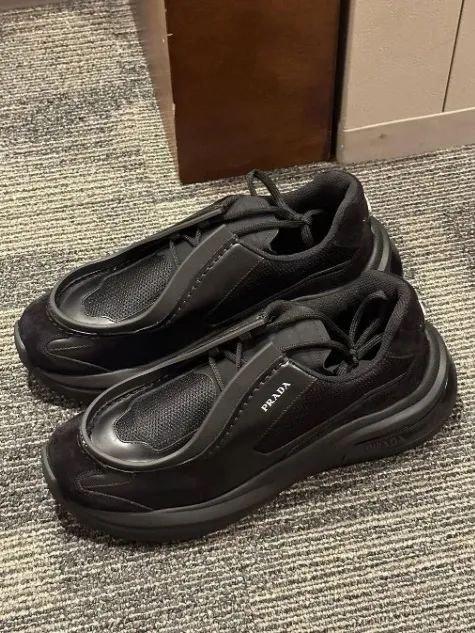 Prada 2023 秋冬系列运动皮鞋