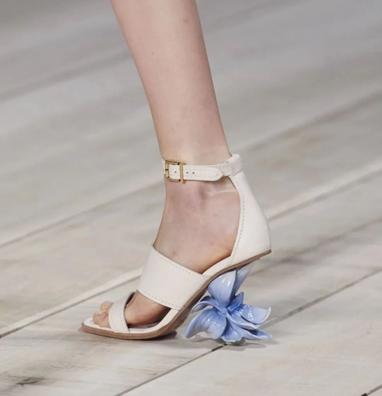 Alexander McQueen 2020春夏系列