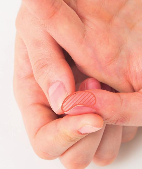 手比脸更容易暴露年龄，手背和指尖要分开护理！