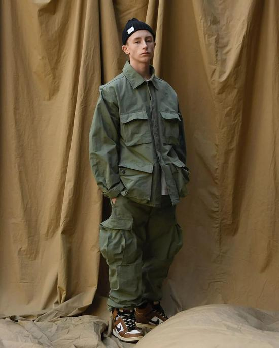 WTAPS2021春夏型录 模特上脚 Nike Air Force 2&nbsp;