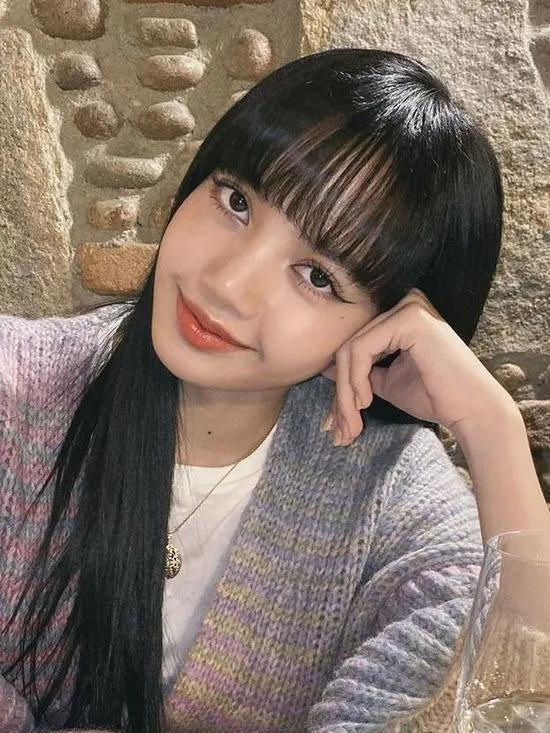 图源：ins@lalalalisa_m
