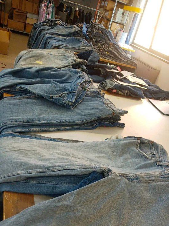 prototypes 回收的牛仔裤 | via prototypes