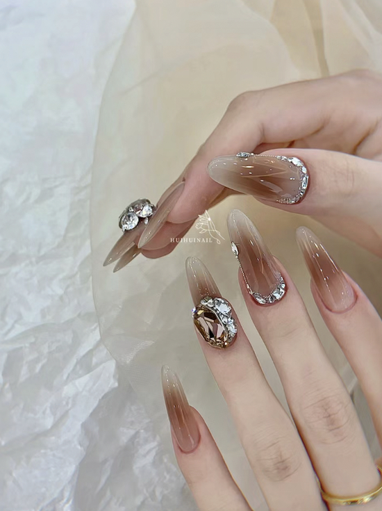 公主请看nails 这些款式打开你的冬季美甲灵感|秋冬|美甲|款式_新浪