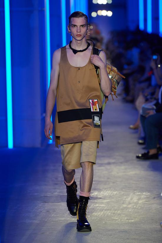 Prada 于上海举办的2020 春夏男装秀