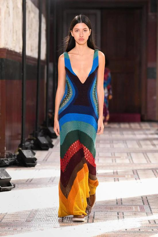 Gabriela Hearst 2021 春夏女装系列 　 图片来源：Giovanni Giannoni/WWD