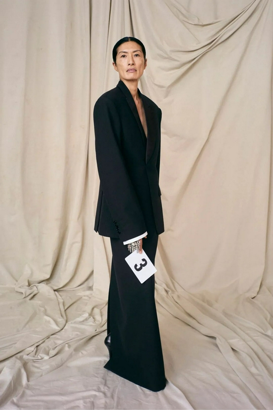 Balenciaga2021秋冬高定系列