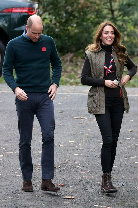 当地时间11月1日，Kate Middleton & Prince William现身苏格兰
