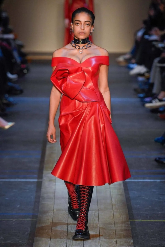  Alexander McQueen 2019秋冬系列