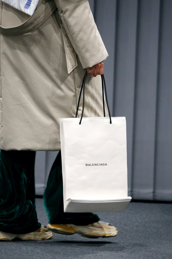  Balenciaga 2017&nbsp;秋冬