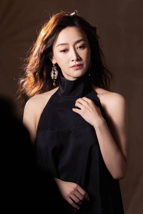 专访赵子琪|《如梦之梦》江红的世界,用真心去爱一场_新浪时尚_新浪网