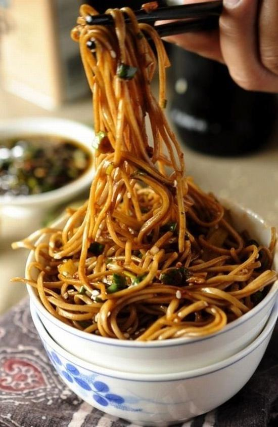 葱油拌面 图片来源simplyreem.com