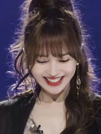 图源：电视剧《十八岁的天空》+综艺《乘风破浪的姐姐》