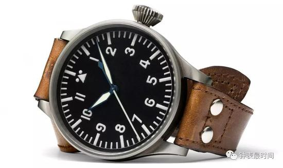 万国IWC&nbsp;B-UHR，REFERENCE No.431，是二战时IWC为德国空军制作的特殊型飞行员表。
