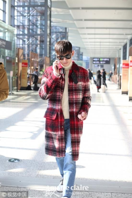 让我们换上缤纷多彩的LOOK欢度节日吧