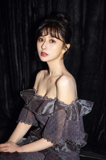 2014亚洲小姐冠军、影视新星 施南（原名李玲玉，来自星之传媒）