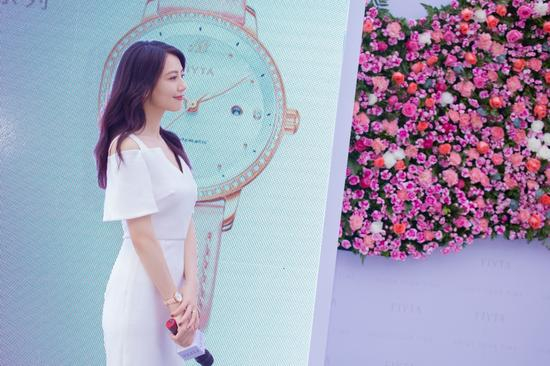 高圆圆佩戴飞亚达新款女表Charming系列亮相活动现场