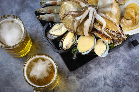 酸辣海鲜锅盛筵啤酒套餐