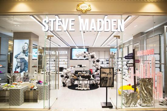 STEVE MADDEN上海环球港形象店