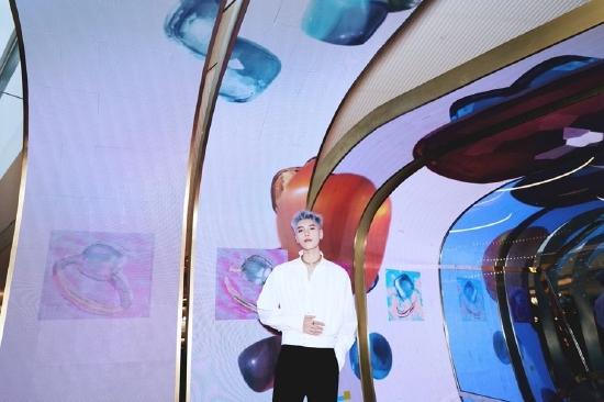青年歌手、演员王子异先生佩戴Catene、Iconica系列珠宝