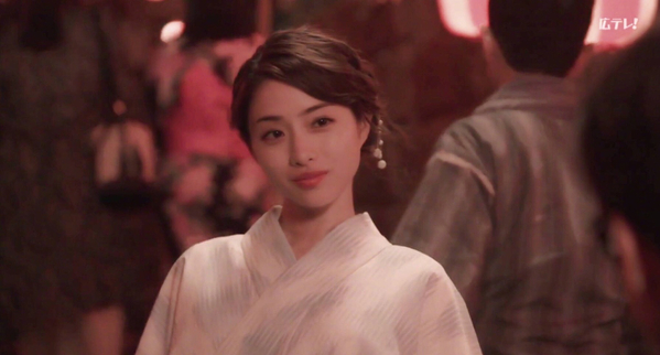石原里美RLBB唇色