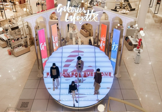 老佛爷百货-「FASHION FOR EVERYONE」主题装置