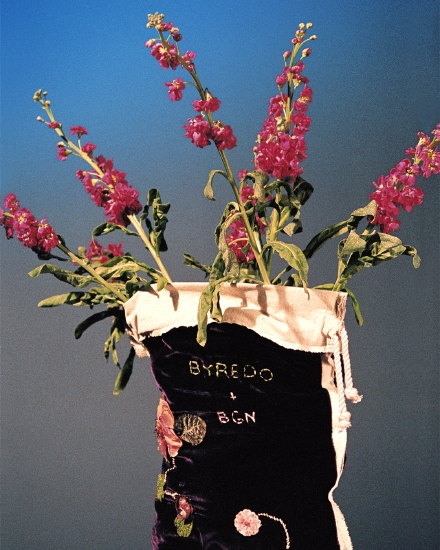 　BYREDO x Bentgablenits 　　节日联名限定Vintage Bloom - Only You礼盒创意视觉