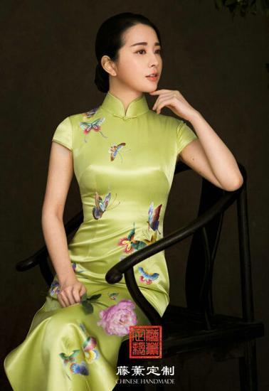 藤薰定制：绣中式嫁衣之精神