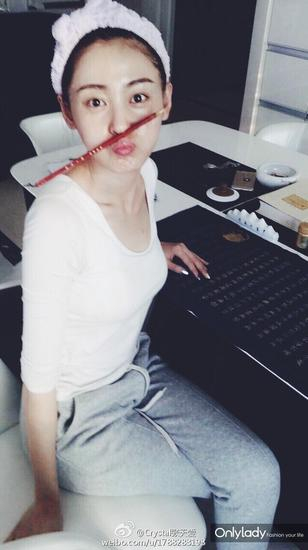 卸下妆来女神的肌肤也是真真的好啊