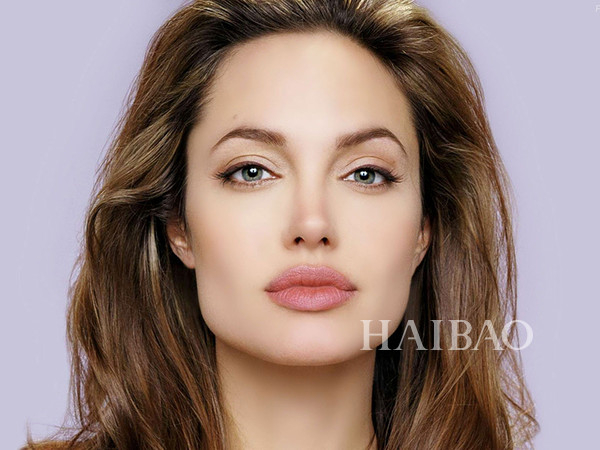 安吉丽娜·朱莉 （Angelina Jolie）