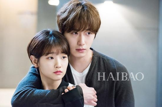 《灰姑娘与四骑士》剧照