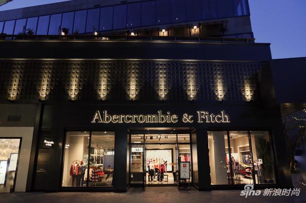 ABERCROMBIE & FITCH北京首店盛大开幕_手机新浪网